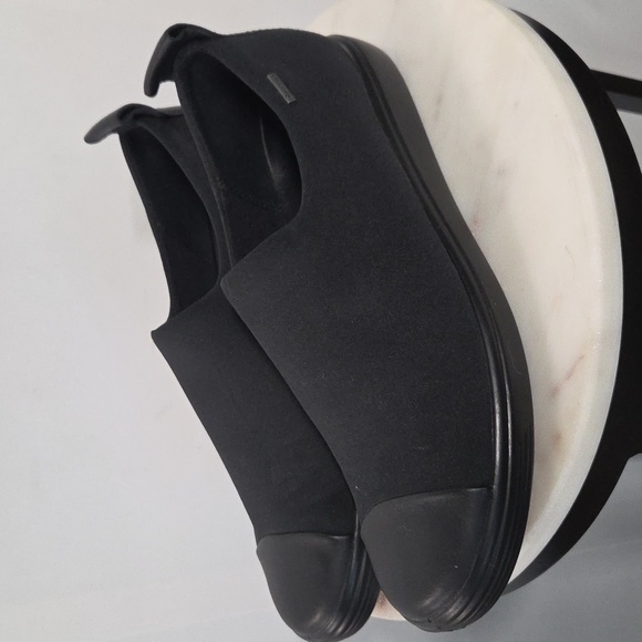 Ecco Shoes - Ecco Womens Black Slip-On Loafers Size 9W